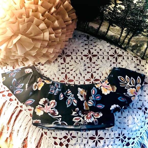 TORY BURCH | S | Hopewell Off-the-Shoulder Ruffle Floral Swim Top Bandeau Black - Picture 8 of 13